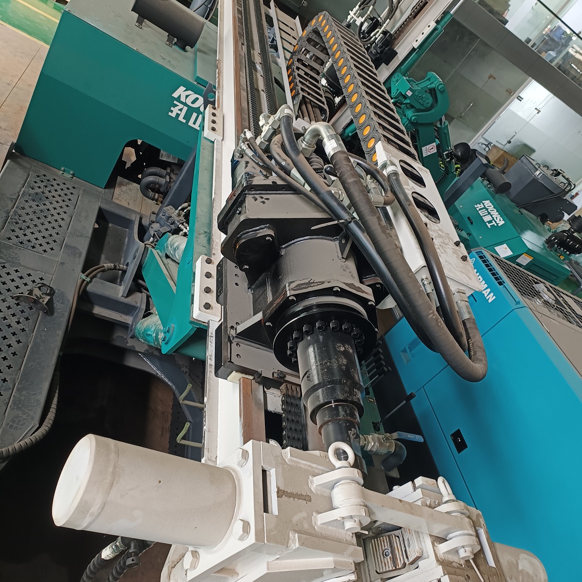 Lanțuri cu plăci de înaltă rezistență pentru mașini de foraj cu șuruburi